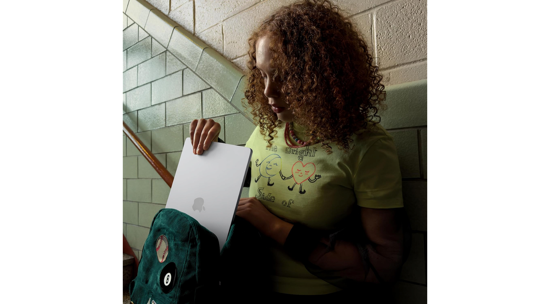 MacBook Air M5 2026 15.3" - 16GB - 512GB - Color Plata - Foto 7